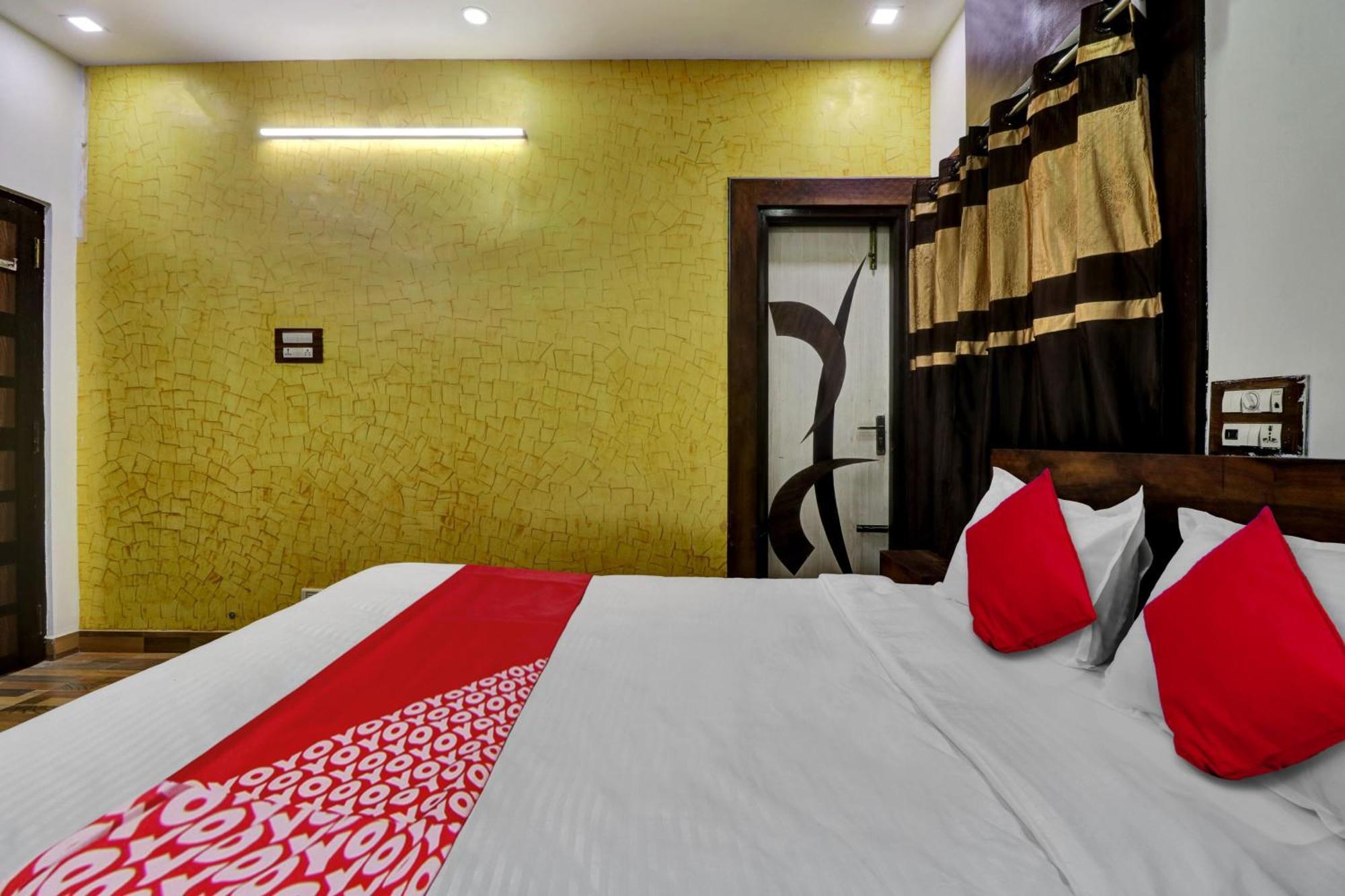 Hotel O Seshadri Homestay Tirupati Exteriör bild